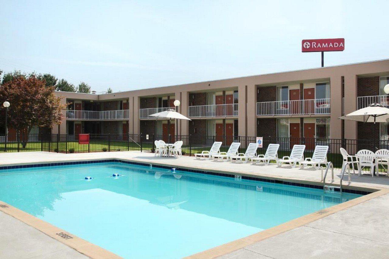 Ramada By Wyndham Wytheville Exteriér fotografie