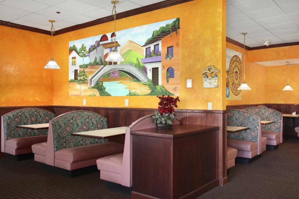 Ramada By Wyndham Wytheville Exteriér fotografie