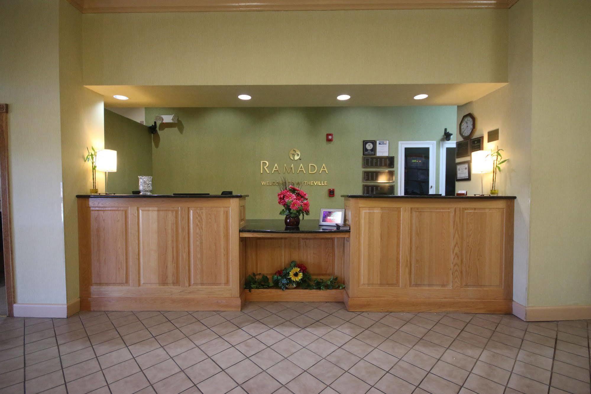 Ramada By Wyndham Wytheville Exteriér fotografie