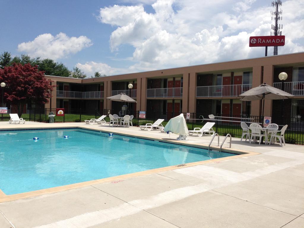 Ramada By Wyndham Wytheville Exteriér fotografie