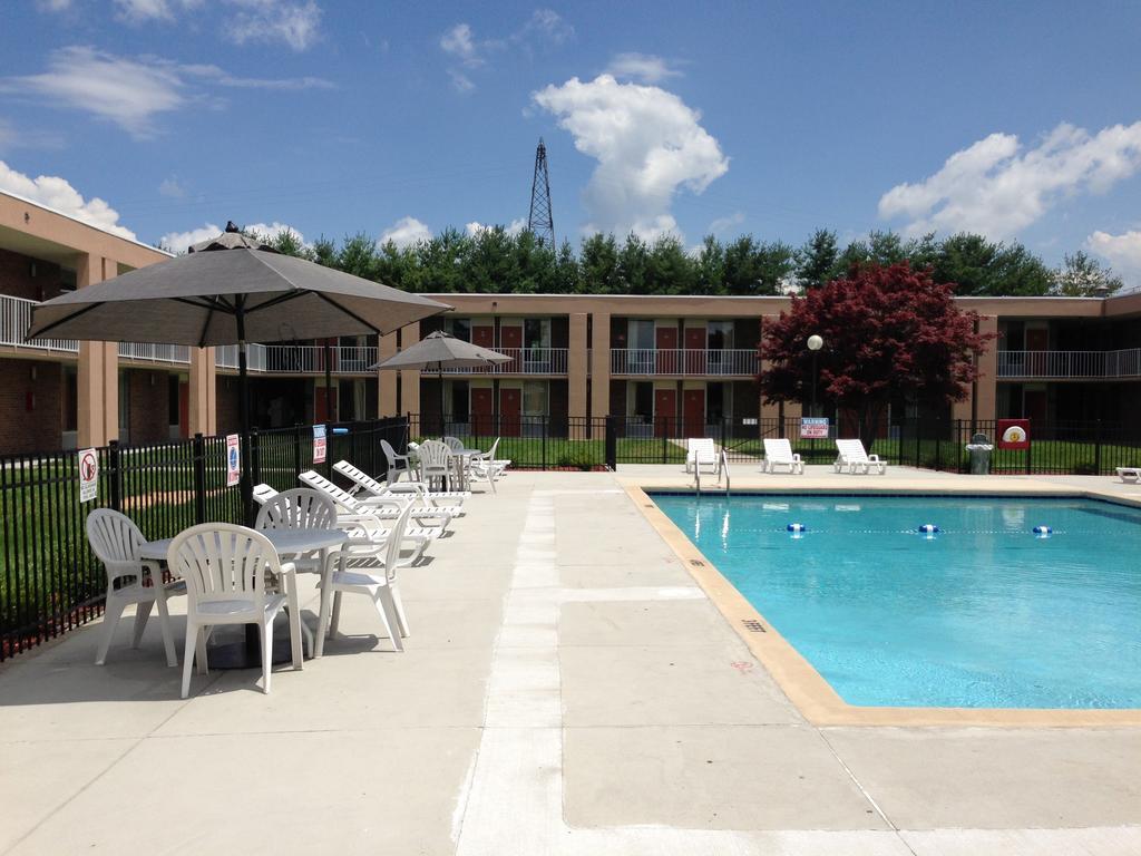 Ramada By Wyndham Wytheville Exteriér fotografie